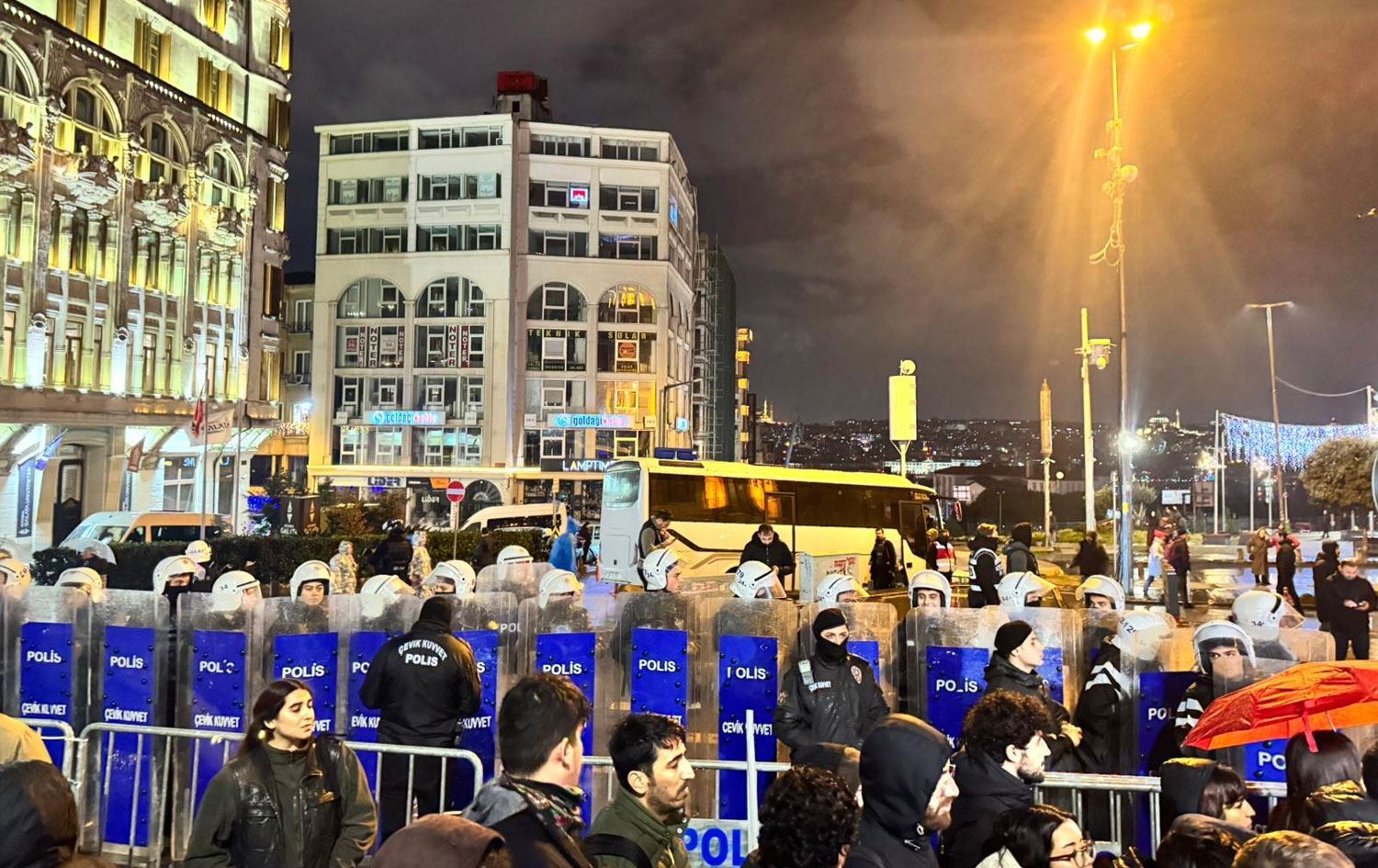 گۆڕەپانی شیشهانەی ئیستەنبووڵ