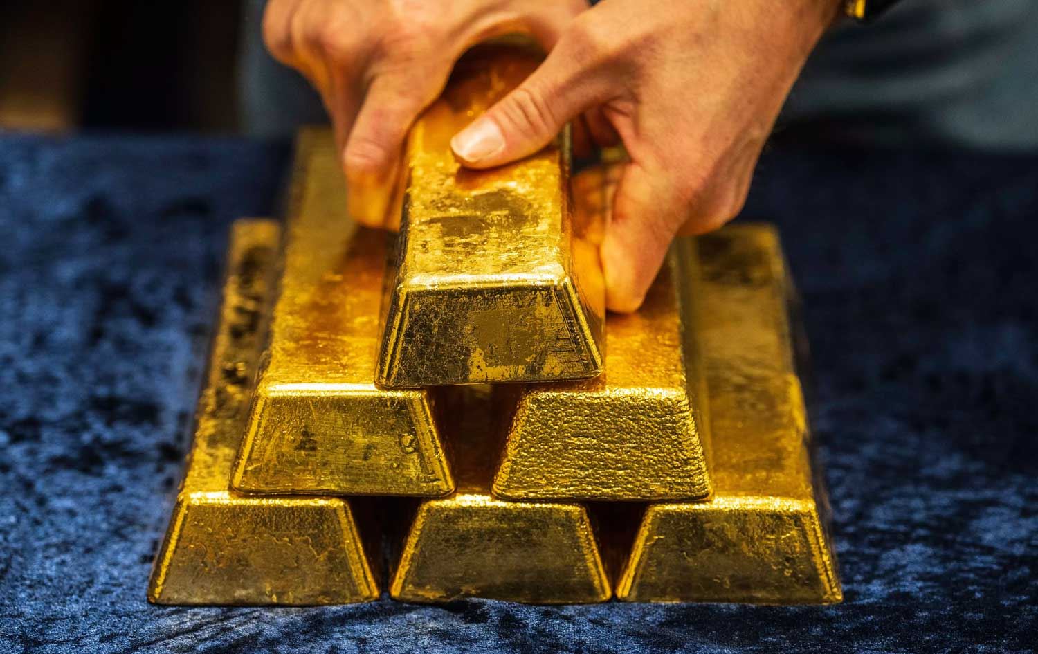 چەند پارچەیەک زێڕ