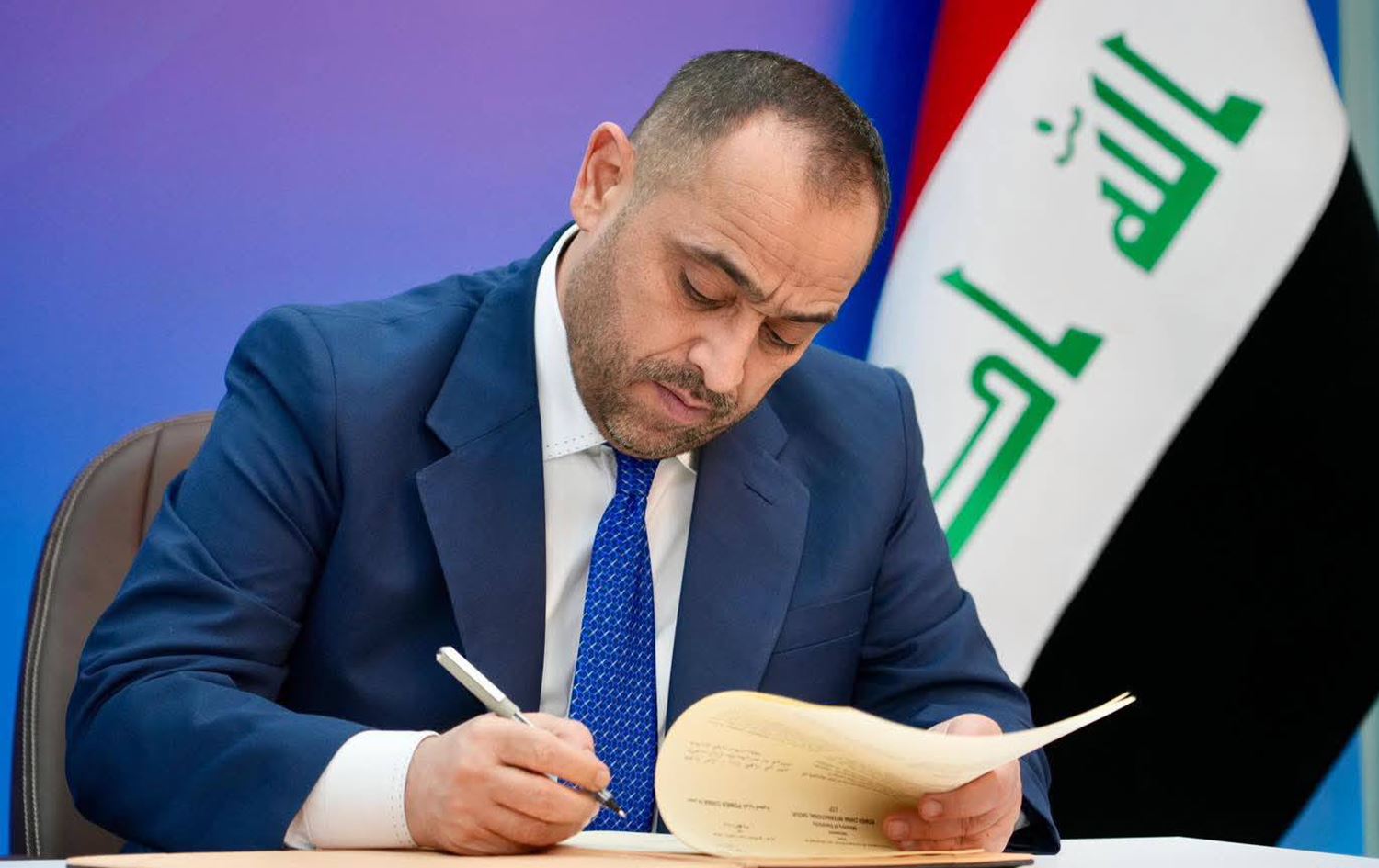 وزير الهكرباء العراقي زياد علي فاضل