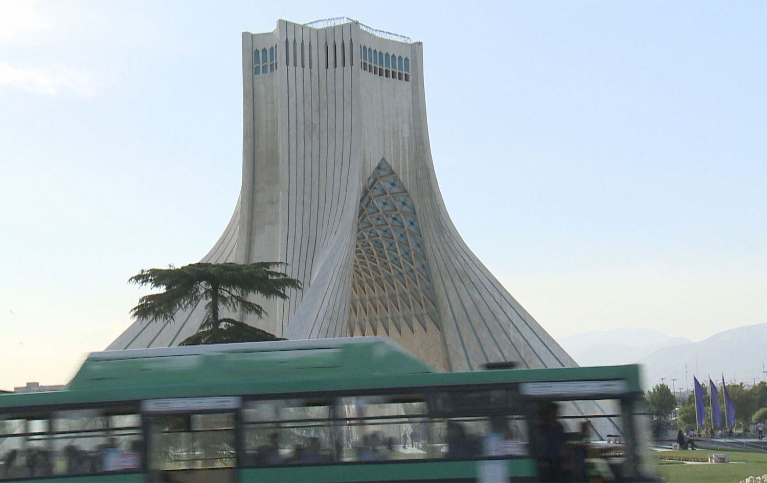 بورجی میلاد لە تاران