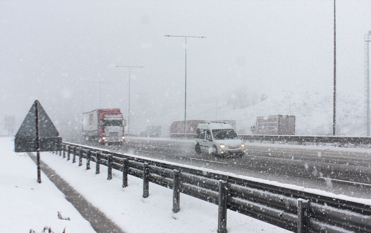 İstanbul için kuvvetli kar yağışı uyarısı