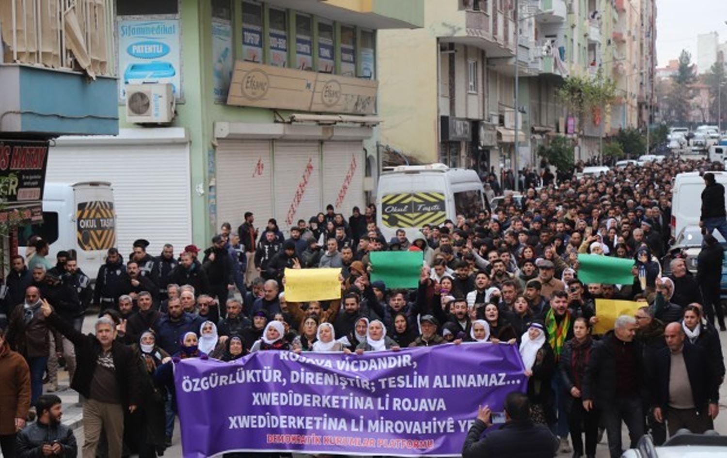 خۆپێشاندان لە مێردین. 