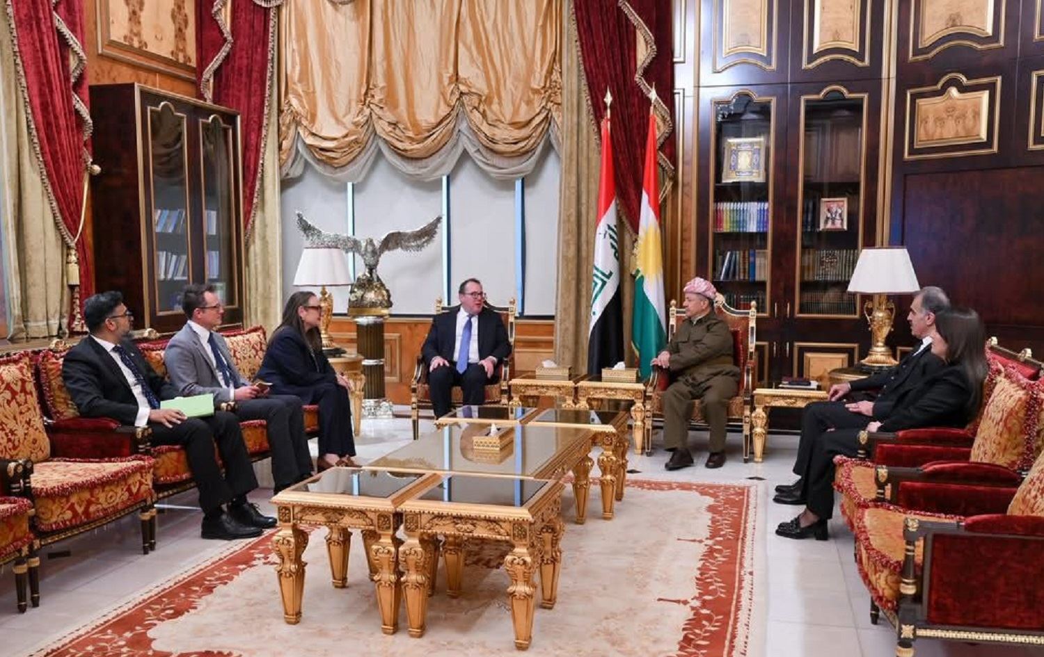 الرئيس مسعود بارزاني خلال استقباله وفداً أميركياً