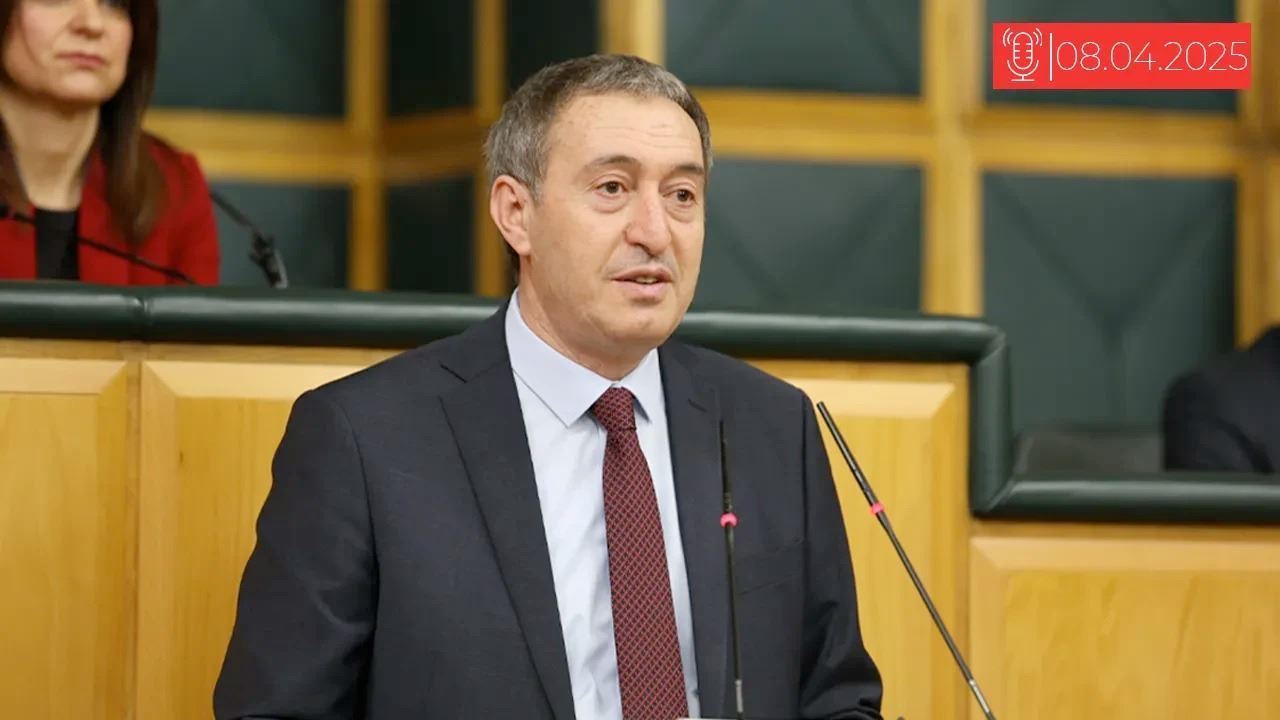 تونجەر باکرهان، هاوسەرۆکی پارتی یەکسانی و دیموکراسیی گەلان (دەم پارتی)