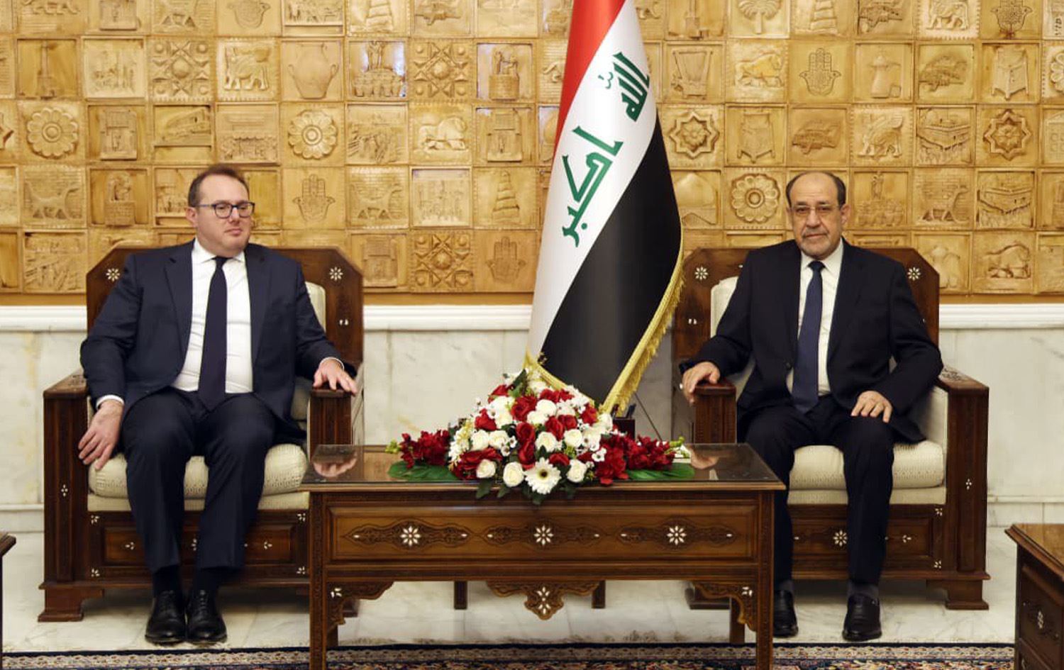 لقاء نوري المالكي و جوشوا هاريس