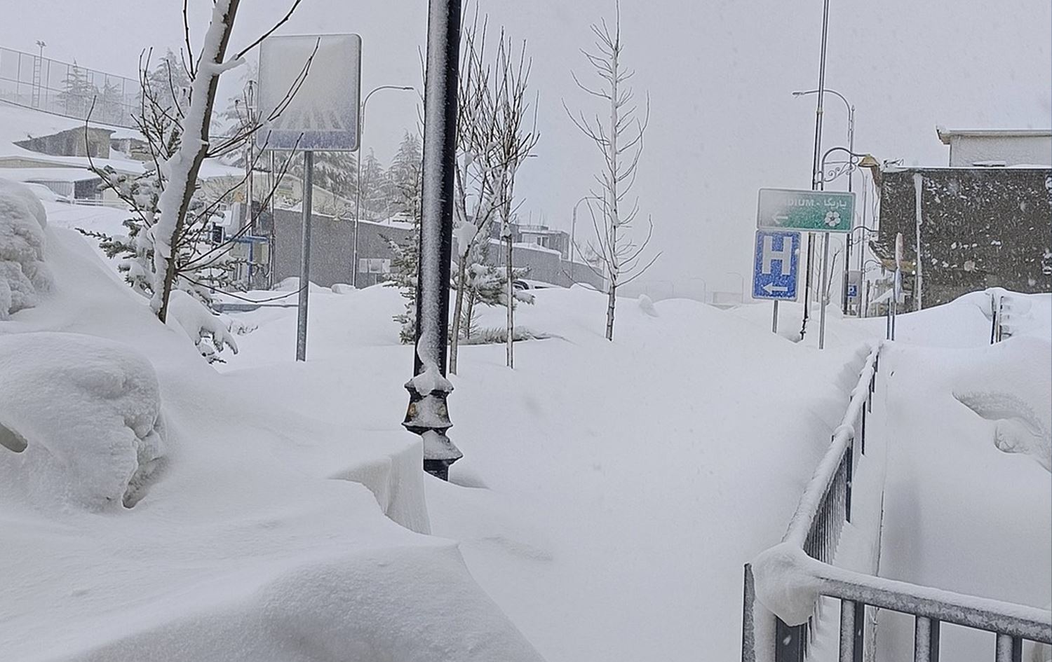 بەفربارین لە حاجی ئۆمەران. وێنە: تۆڕە کۆمەڵایەتییەکان.