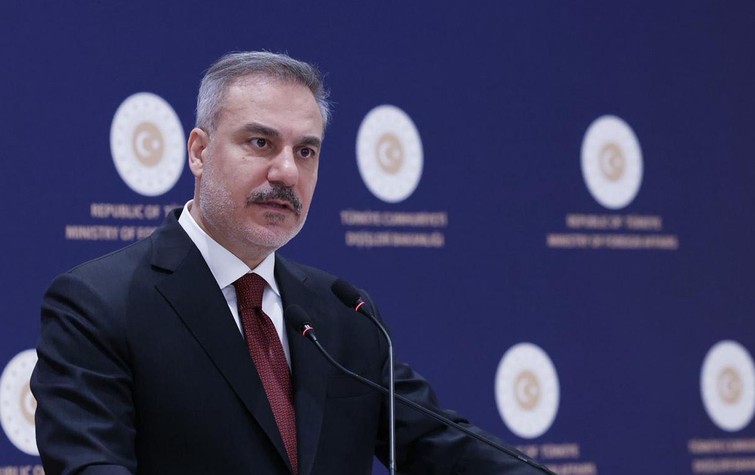 فيدان: المباحثات مستمرة بين أميركا والحكومة السورية ووحدات حماية الشعب 