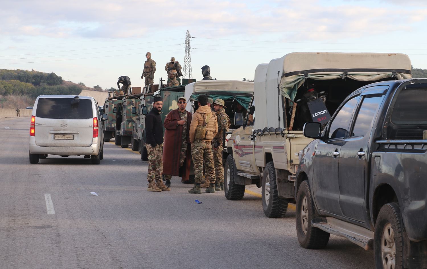 Artêşa Ereban a Sûriyeyê ber bi Dêr Hafirê diçe\ Wêne û Vîdeo: Rûdaw