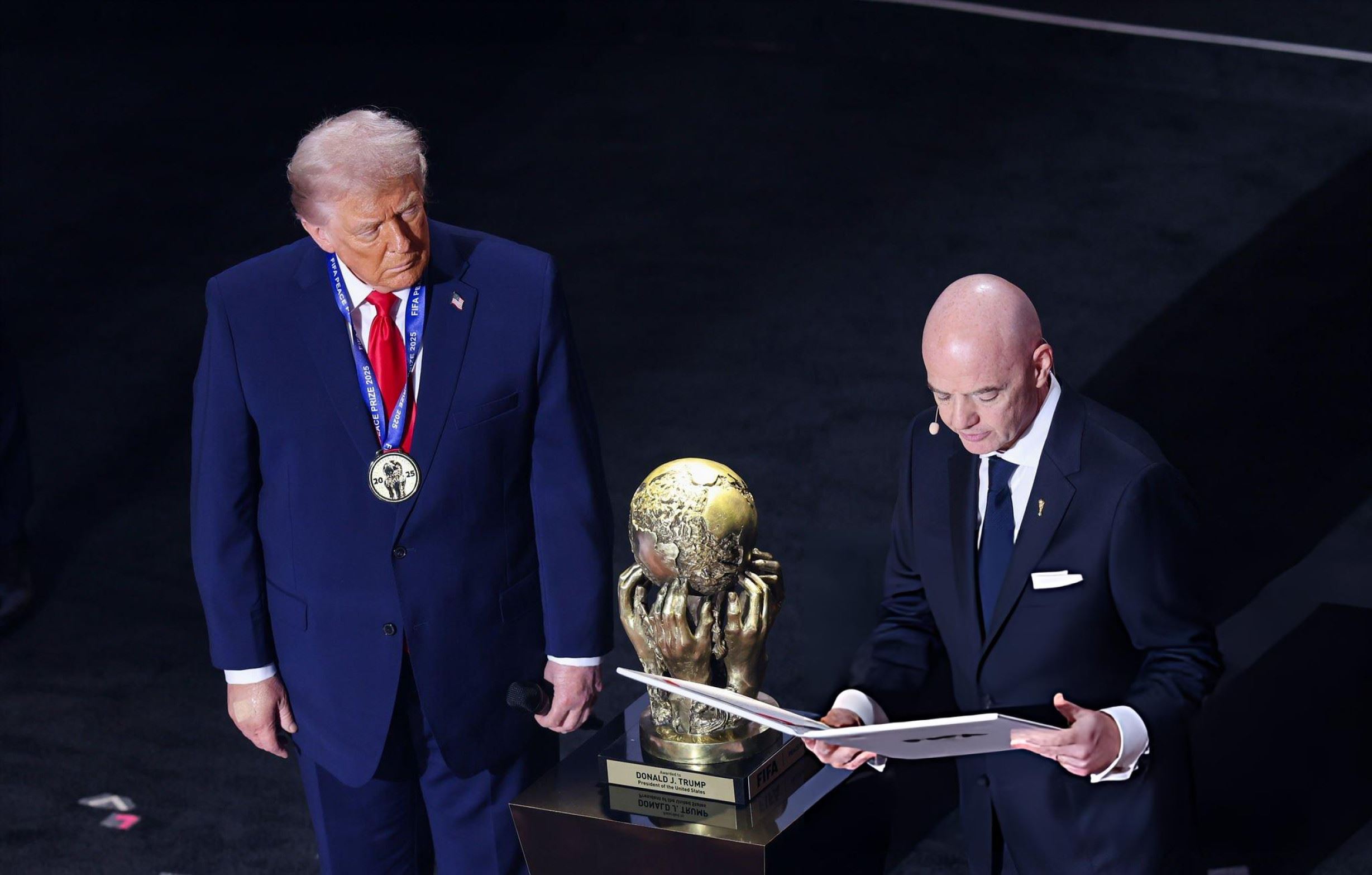 جیانی ئینفانتینۆ و دۆناڵد ترامپ