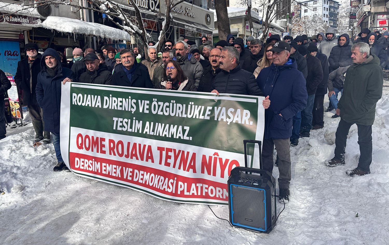 Li Dêrsimê êrişên li Rojavayê Kurdistanê hatin protestokirin / Wêne: Alî Haydar Gozlu - Rûdaw