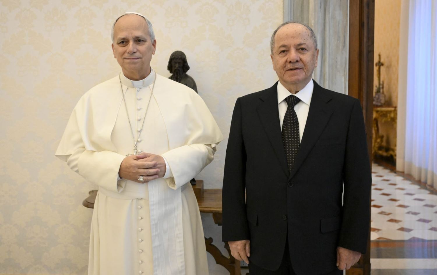 سەرۆک بارزانی لەگەڵ پاپا لویسی چواردەیەم، پاپای ڤاتیکان