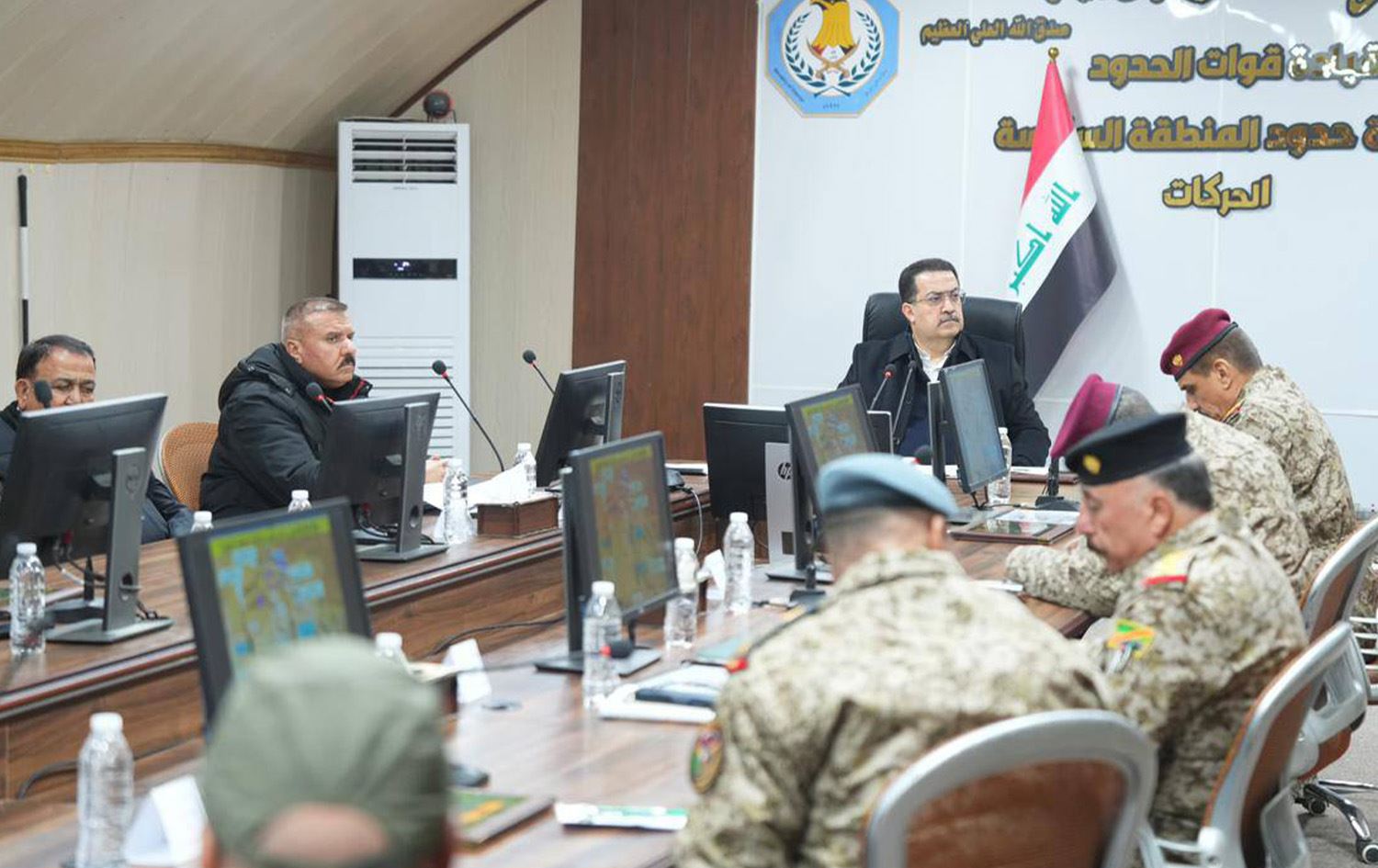 السوداني خلال اجتماعه بمقر قيادة قوات الحدود/ المنطقة السادسة في قضاء سنجار 