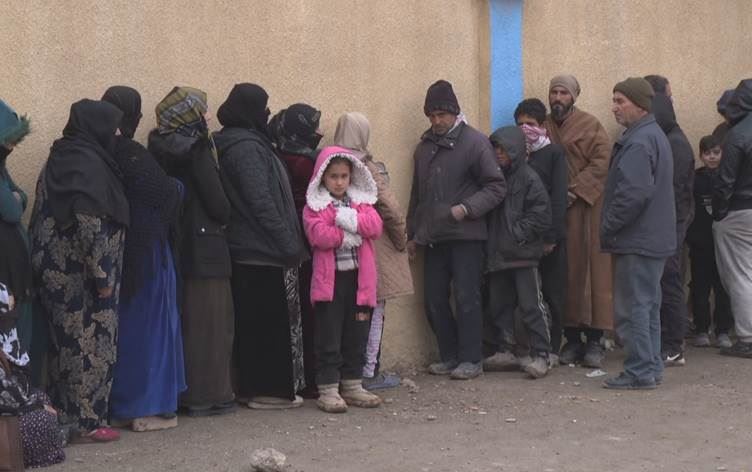 طابور للحصول على الخبز في الحسكة-رووداو