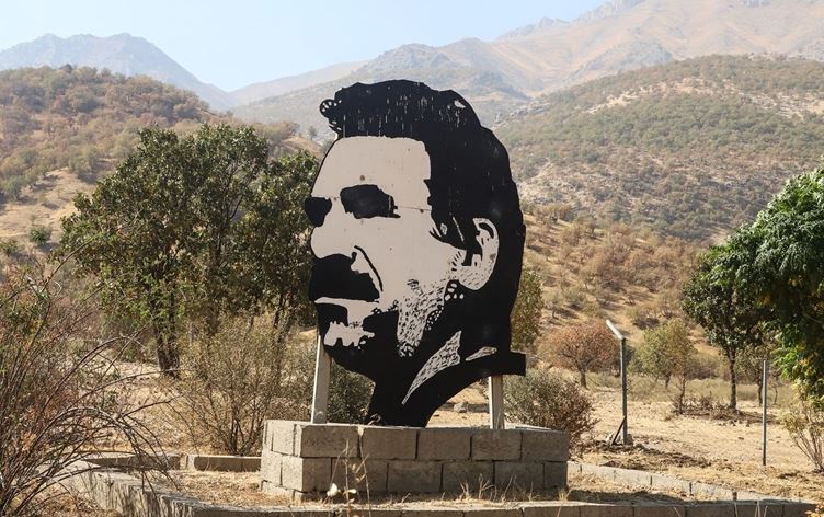 أوجلان يقترح "اتفاق كورد سوريا مع دمشق"