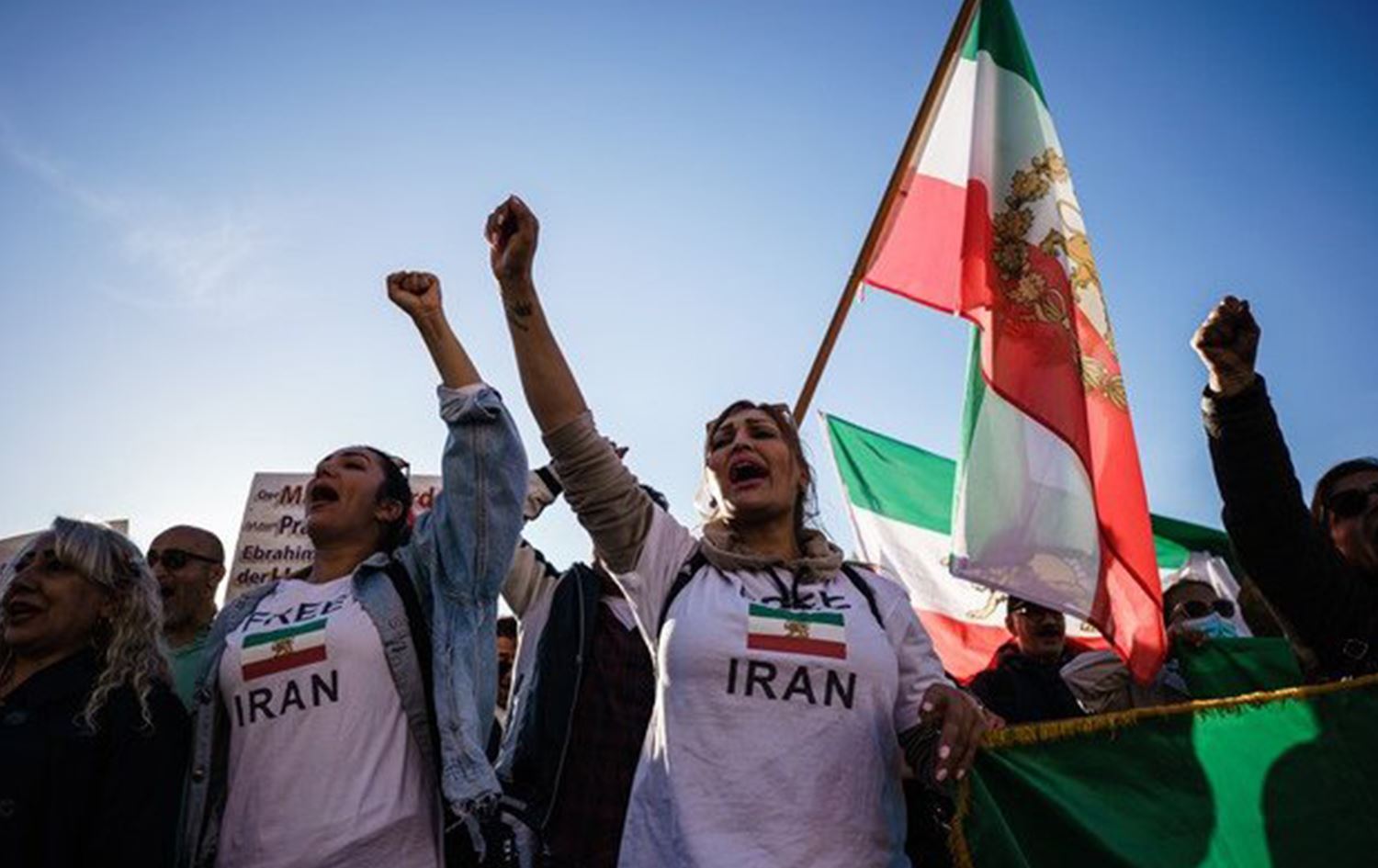 واشنطن تستعد لترحيل مهاجرين إيرانيين 