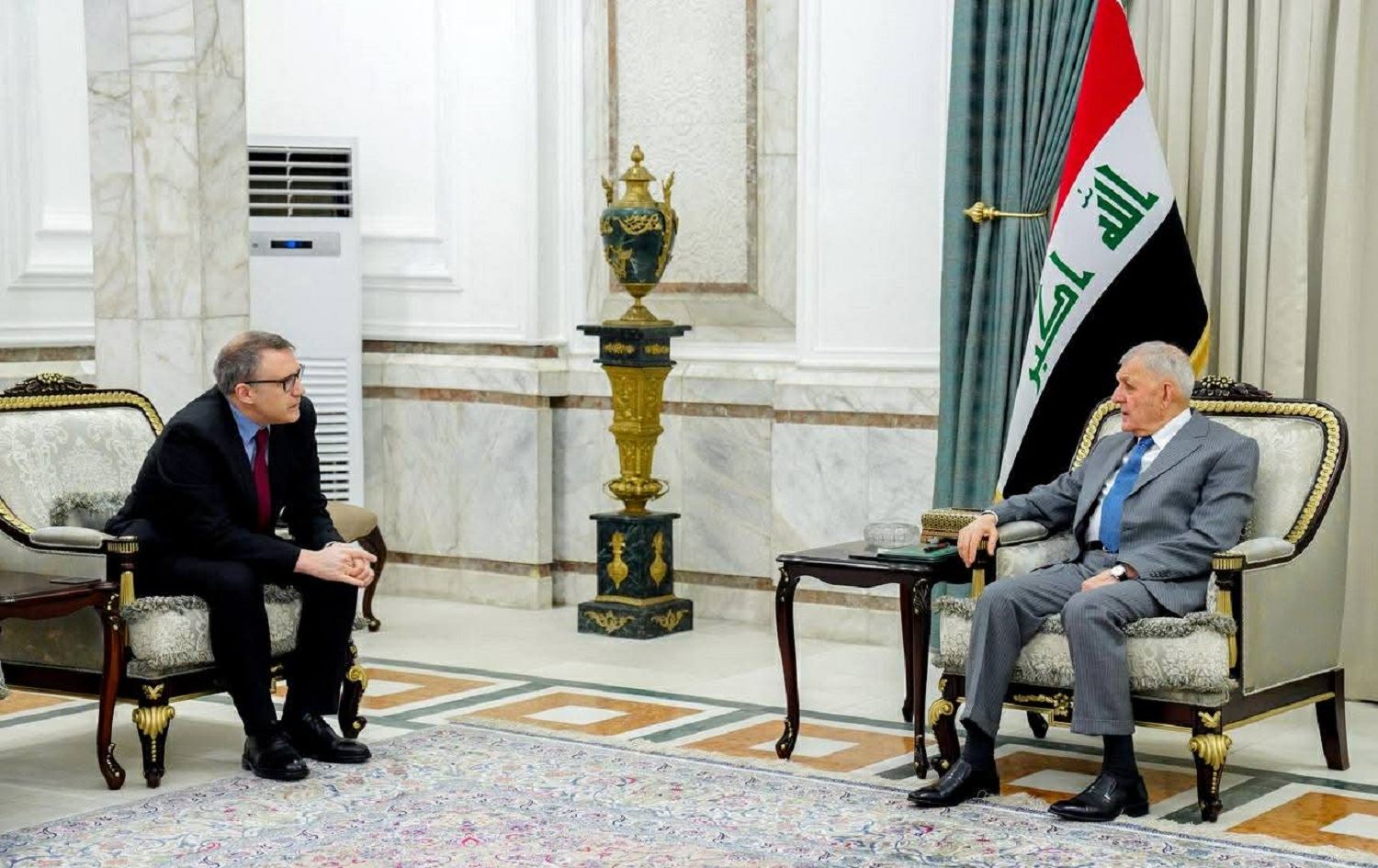 رئيس الجمهورية العراقي عبد اللطيف رشيد وسفير تركيا لدى العراق أنيل بوران إينان
