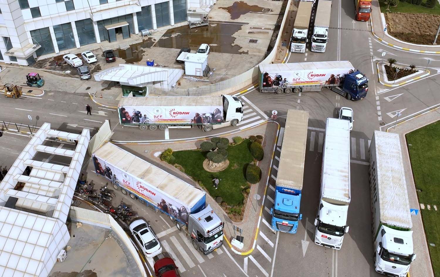 Barhilgirên alîkariyê / Wêne: Rûdaw