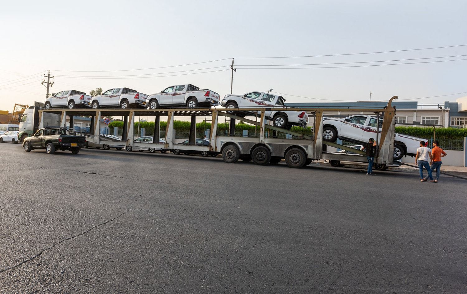 هاوردەی ژمارەیەک ئۆتۆمبێل. وێنە: رووداو/ئەرشیڤ