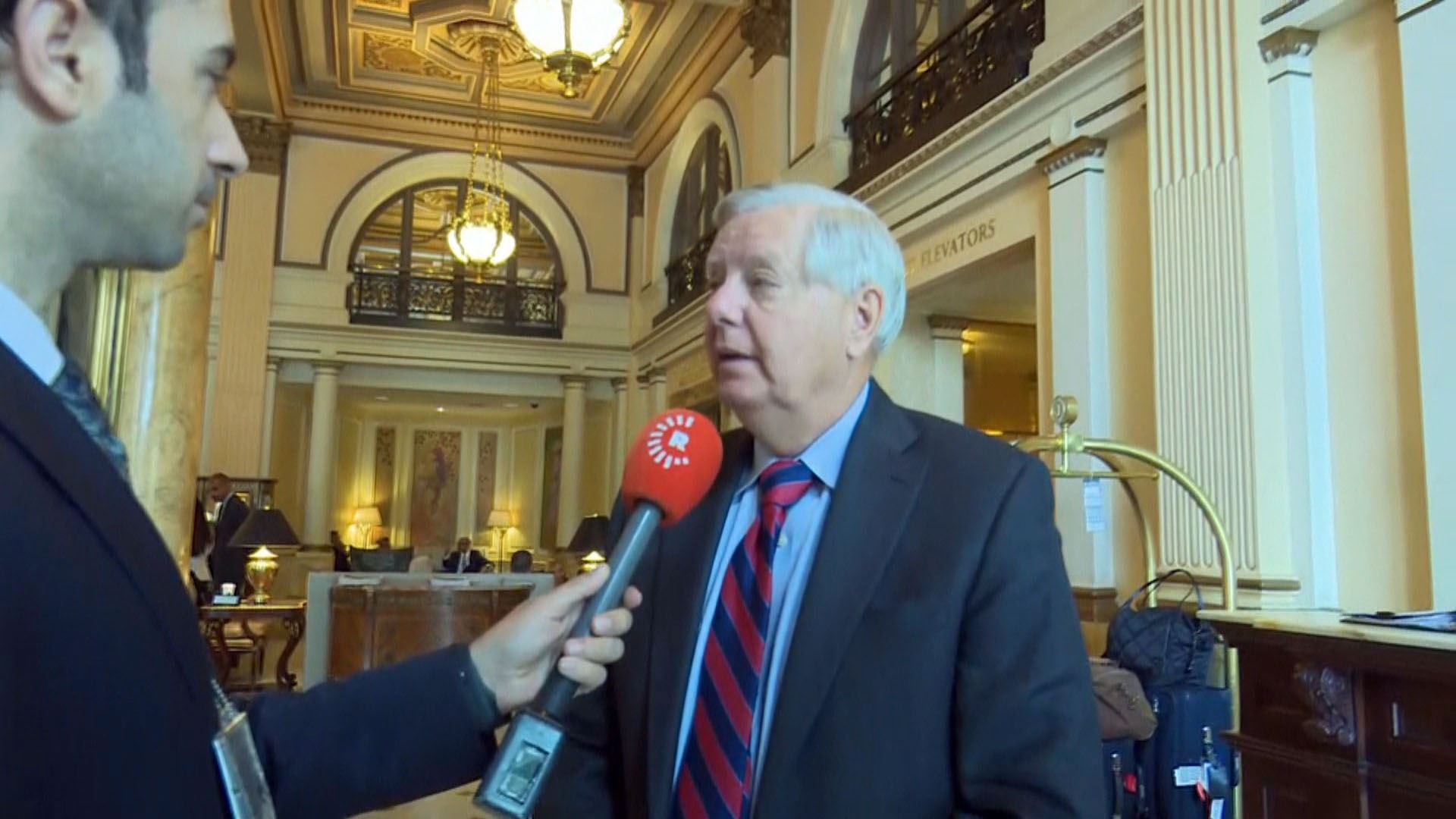 لیندزی گراهام، سیناتۆری ئەمریکی لەکاتی لێدوانێکی بۆ رووداو. وێنە: ئەرشیڤ