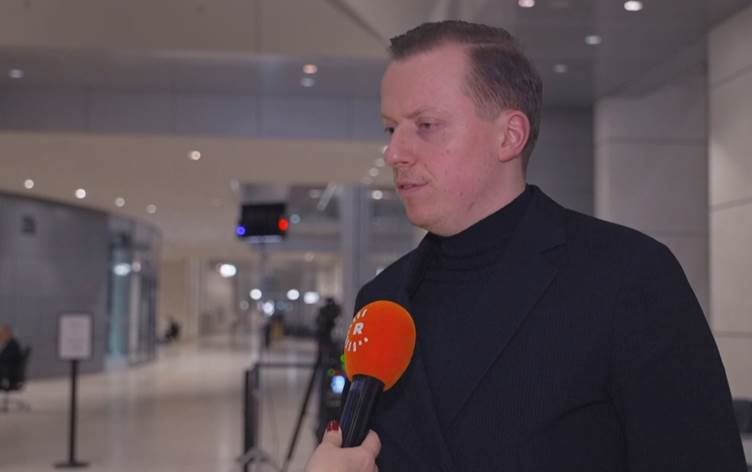 آديس أحمدوفيتش