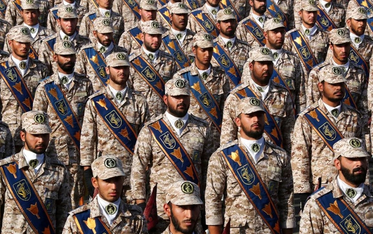 عناصر من الحرس الثوري (أ ب)