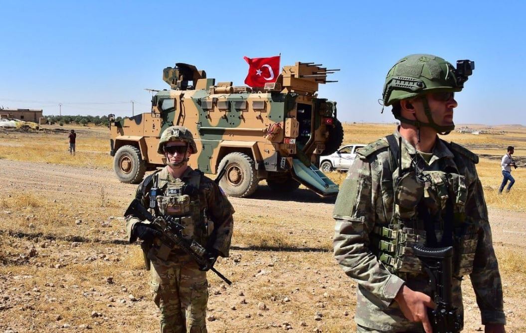 چەند سەربازێکی سوپای تورکیا لە سووریا. وێنە: AA