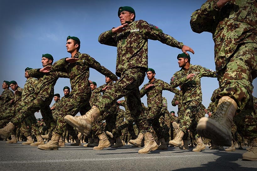 Afganistan'da askeri okulda mezuniyet töreni...