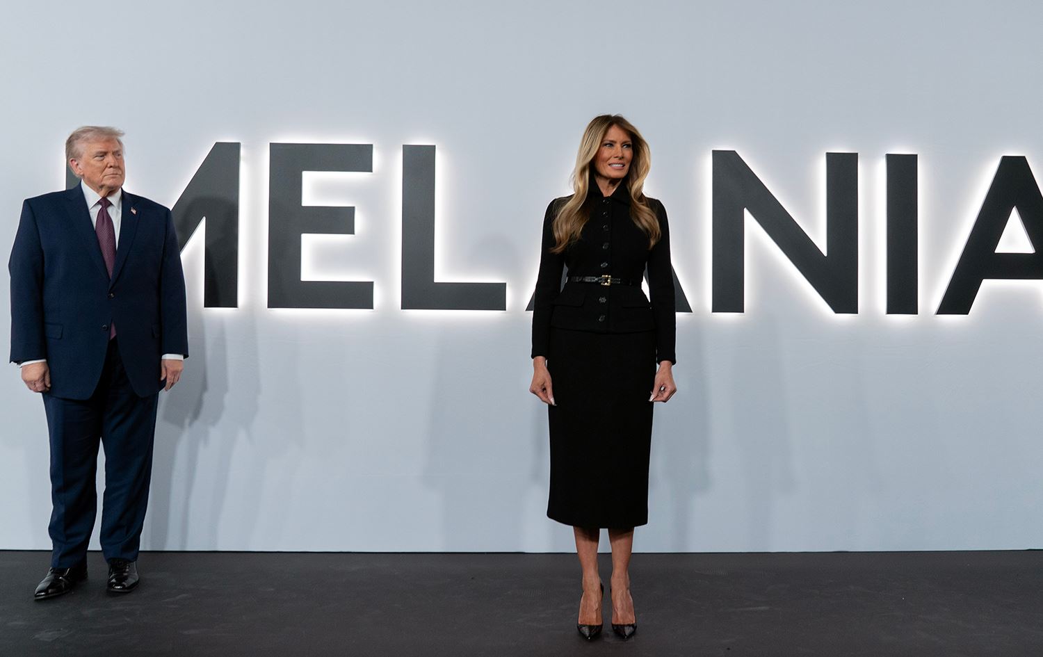 دۆناڵد ترەمپ، سەرۆکی ئەمریکا و مێلانیا ترەمپی هاوژینی. وێنەکە:AP