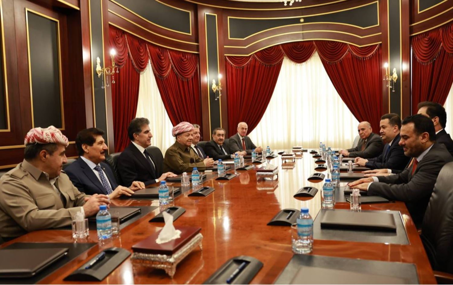 جانب من الاجتماع 