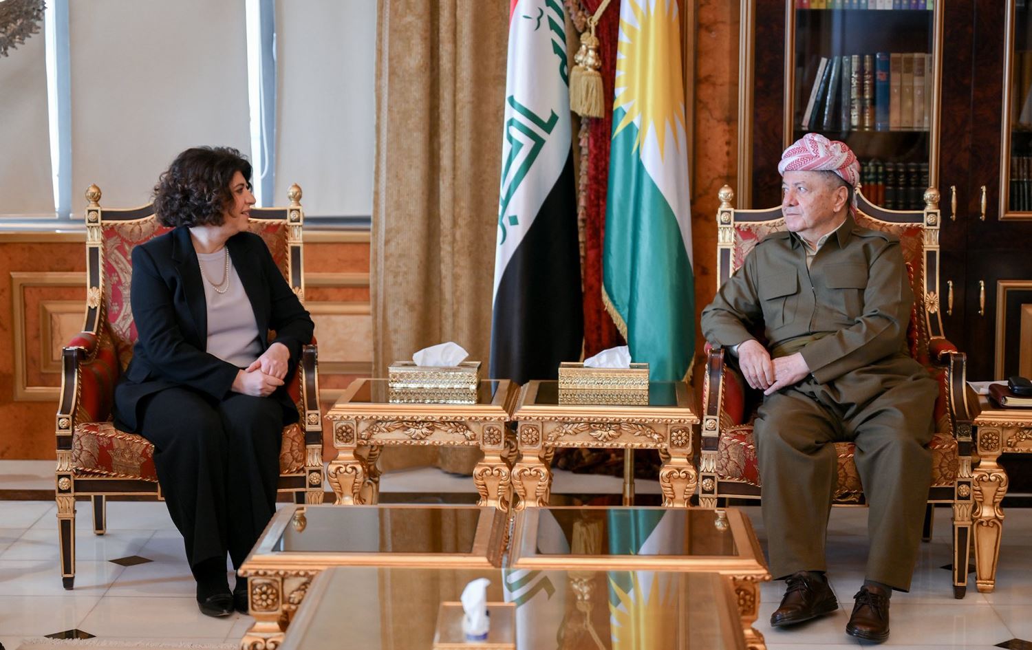 الرئيس مسعود بارزاني، والسيدة بيريفان أيماز، نائبة رئيس برلمان ولاية نوردراين فيستفالن الألمانية