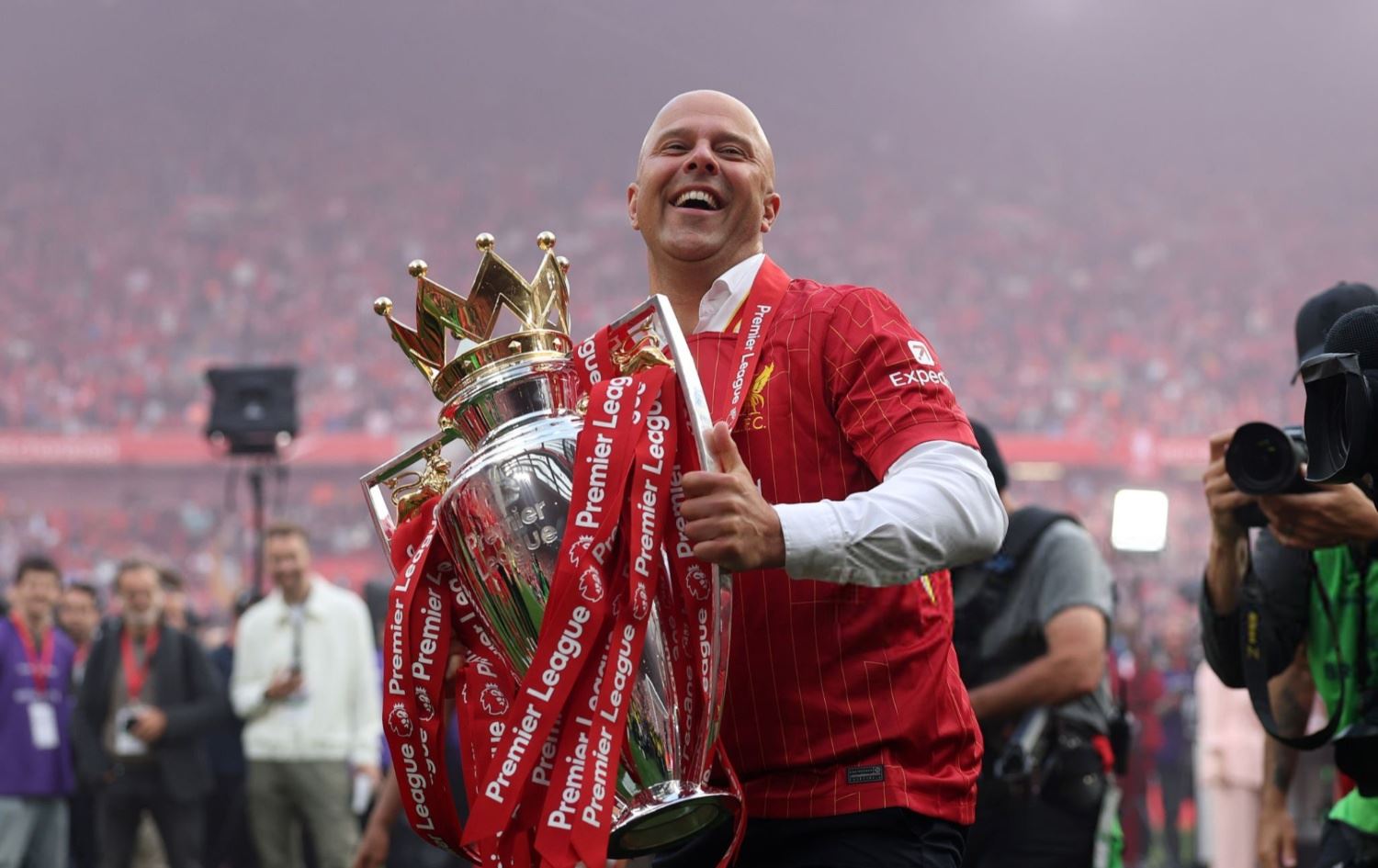 مدرب فريق ليفربول الانكليزي لكرة القدم آرني سلوت