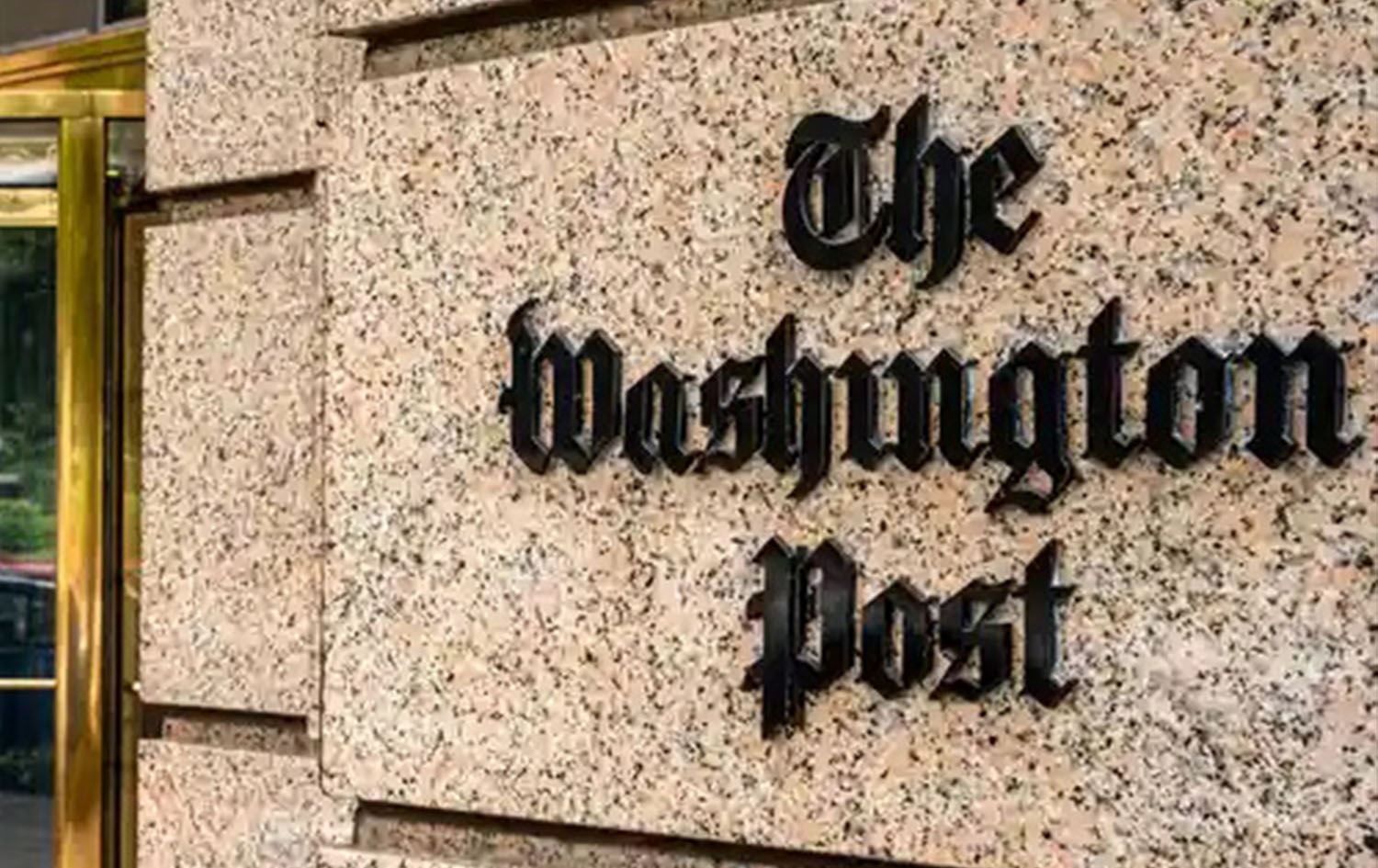 بعد عمليات تسريح جماعية.. الرئيس التنفيذي لواشنطن بوست يتنحى عن منصبه 