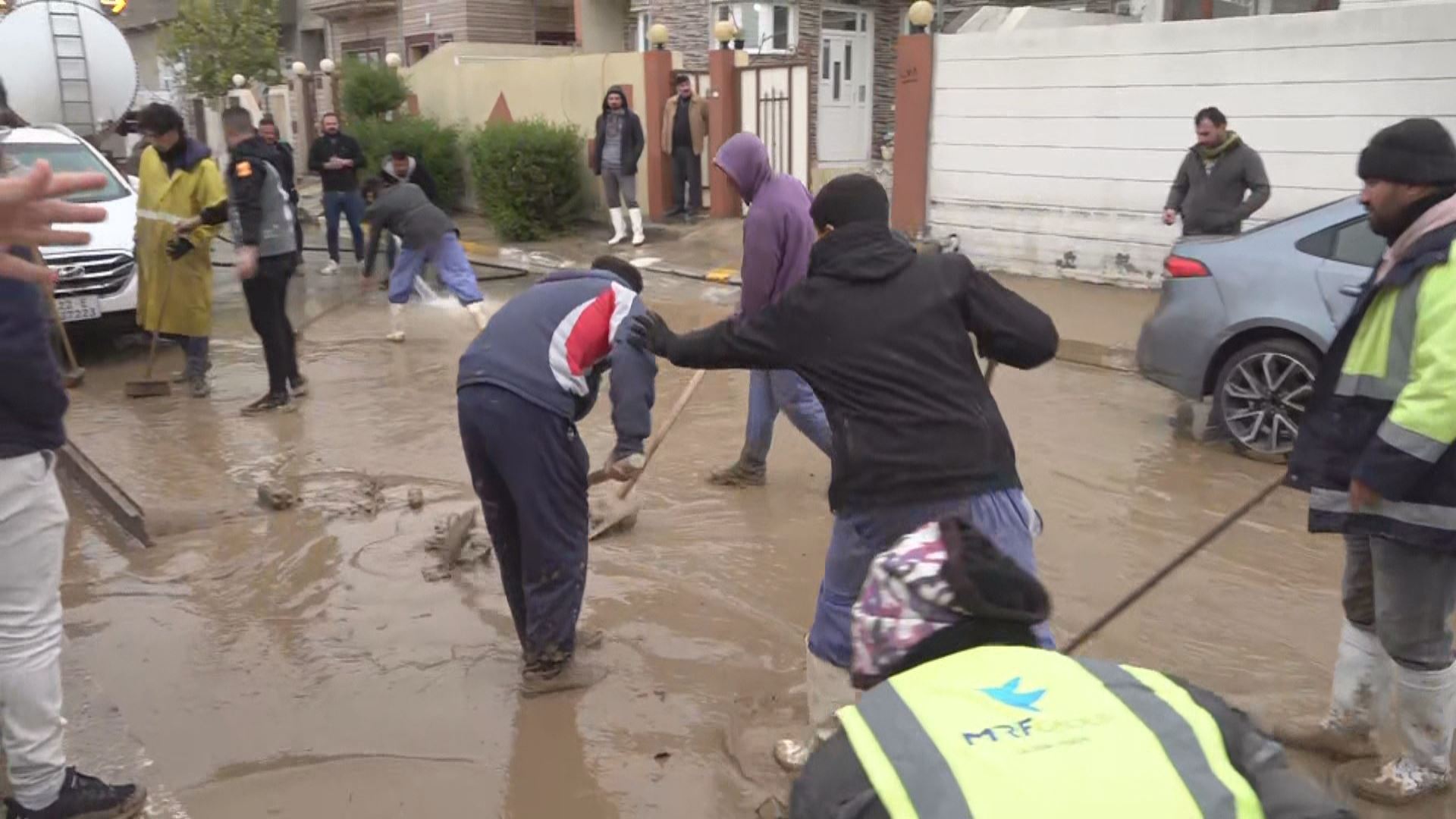 بارانی بەخوڕ لە شێخان زیانی بە 30 ماڵ و 17 ئۆتۆمبێل گەیاند