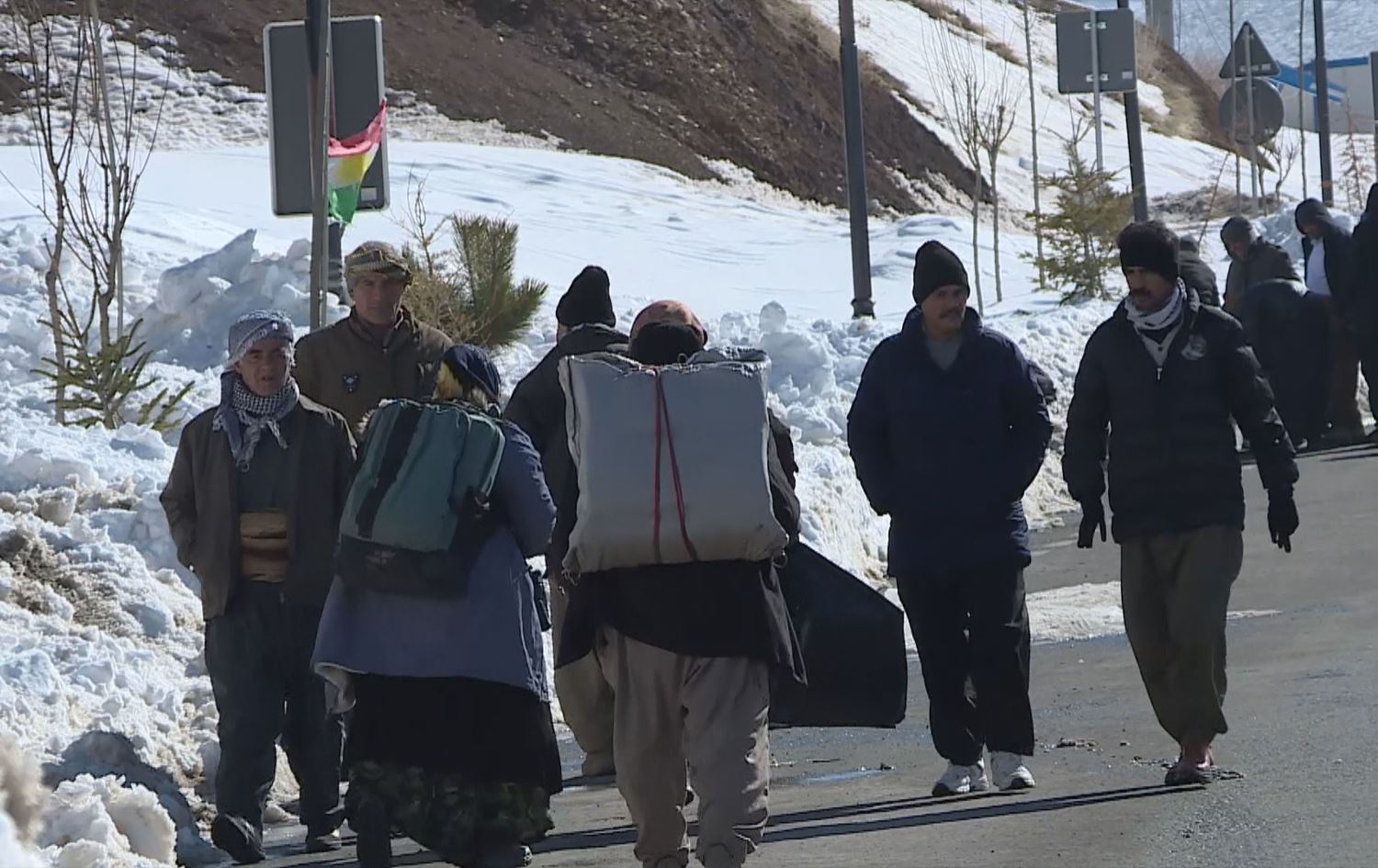 عتالون وعتالات من كوردستان إيران