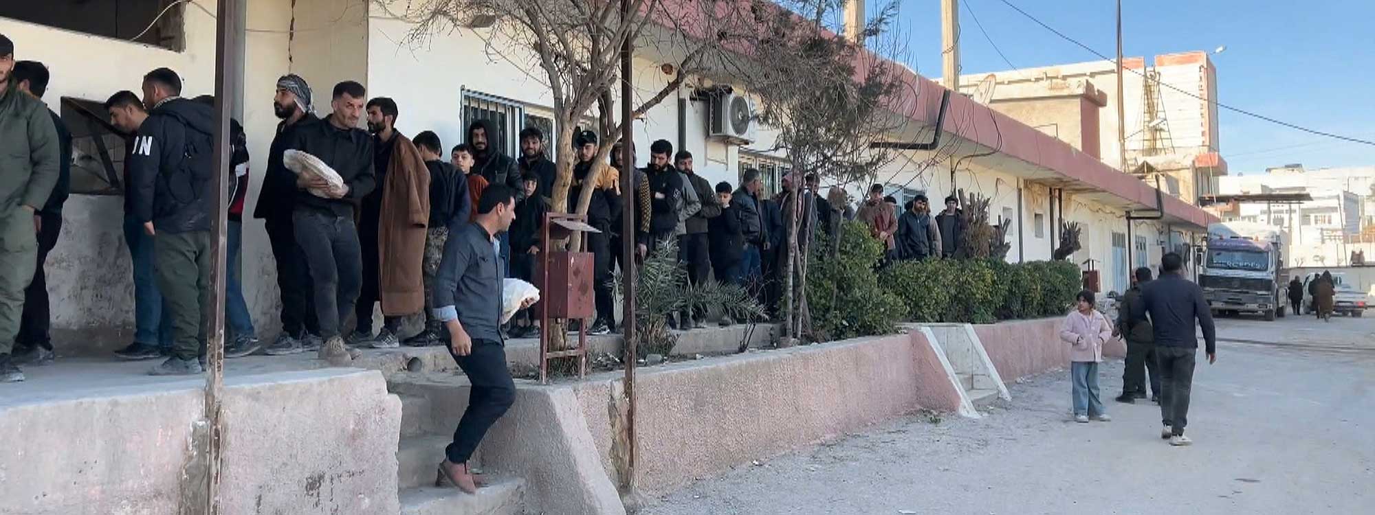 Humanitarian siege pushes Kobane toward 'catastrophe' despite agreement: Politician warns