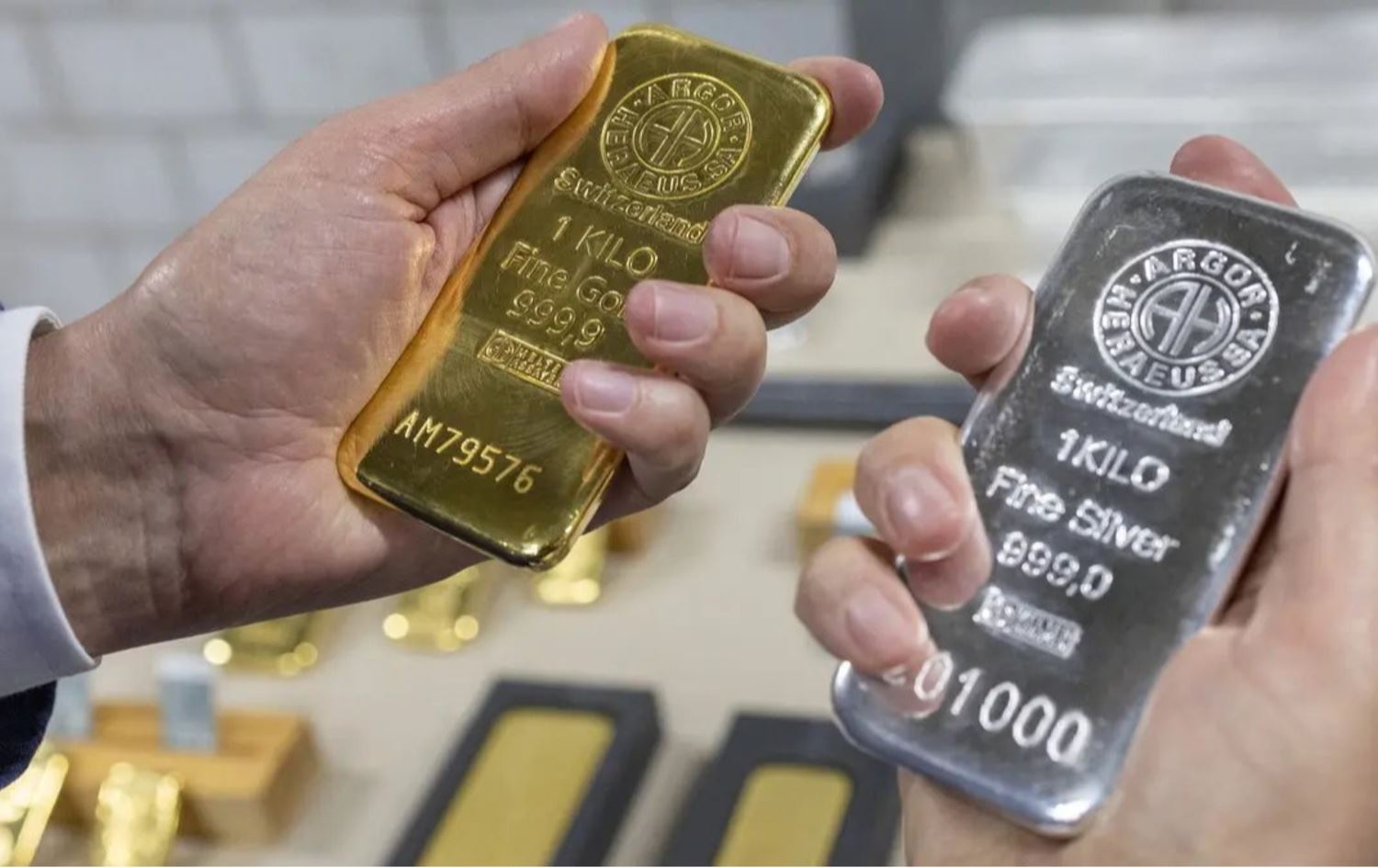 بازرگانێک: 290 ملیۆن دۆلاری خەڵک بۆ کڕینی زیو لە دەرەوەیە و مەترسیی فەوتانی هەیە