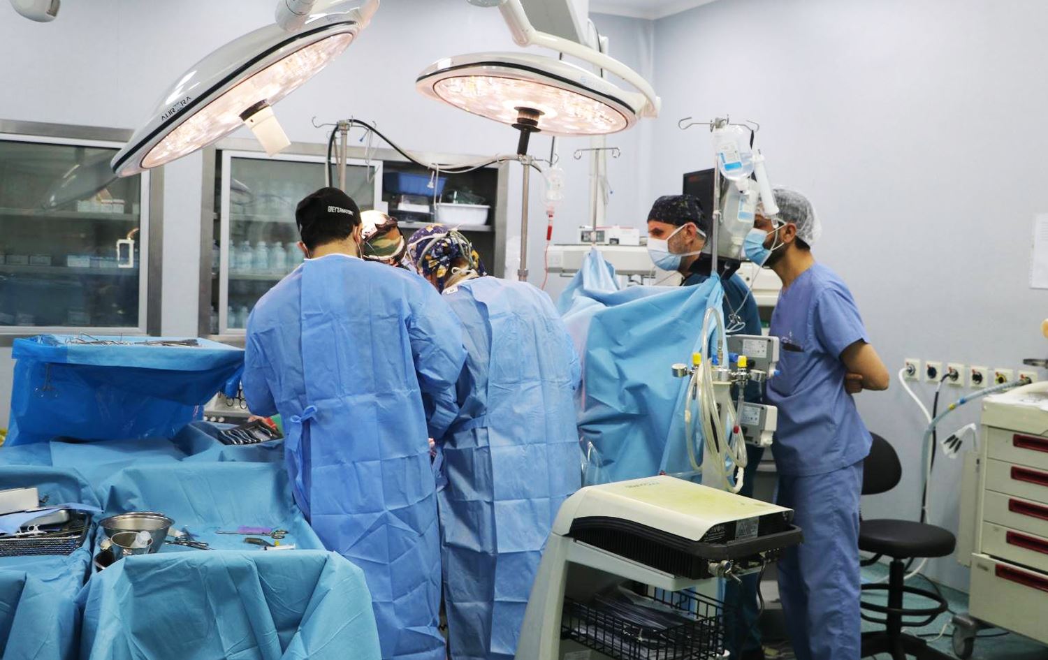 تیمێکی پزیشکانی ئیتاڵی بە پشتیوانیی نێچیرڤان بارزانی جارێکی دیکە قەستەرە و هێڵکاریی دڵ بۆ دەیان منداڵ لە دهۆک دەکات