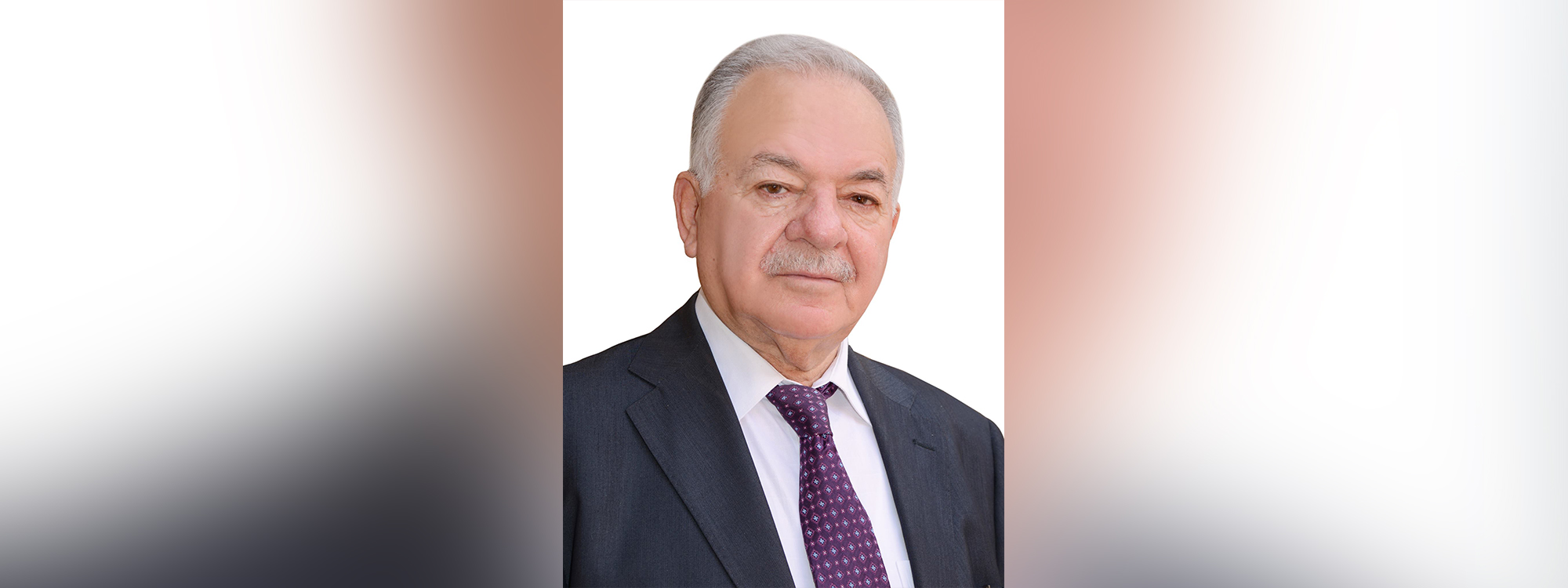 الأكاديمي علي الرفيعي