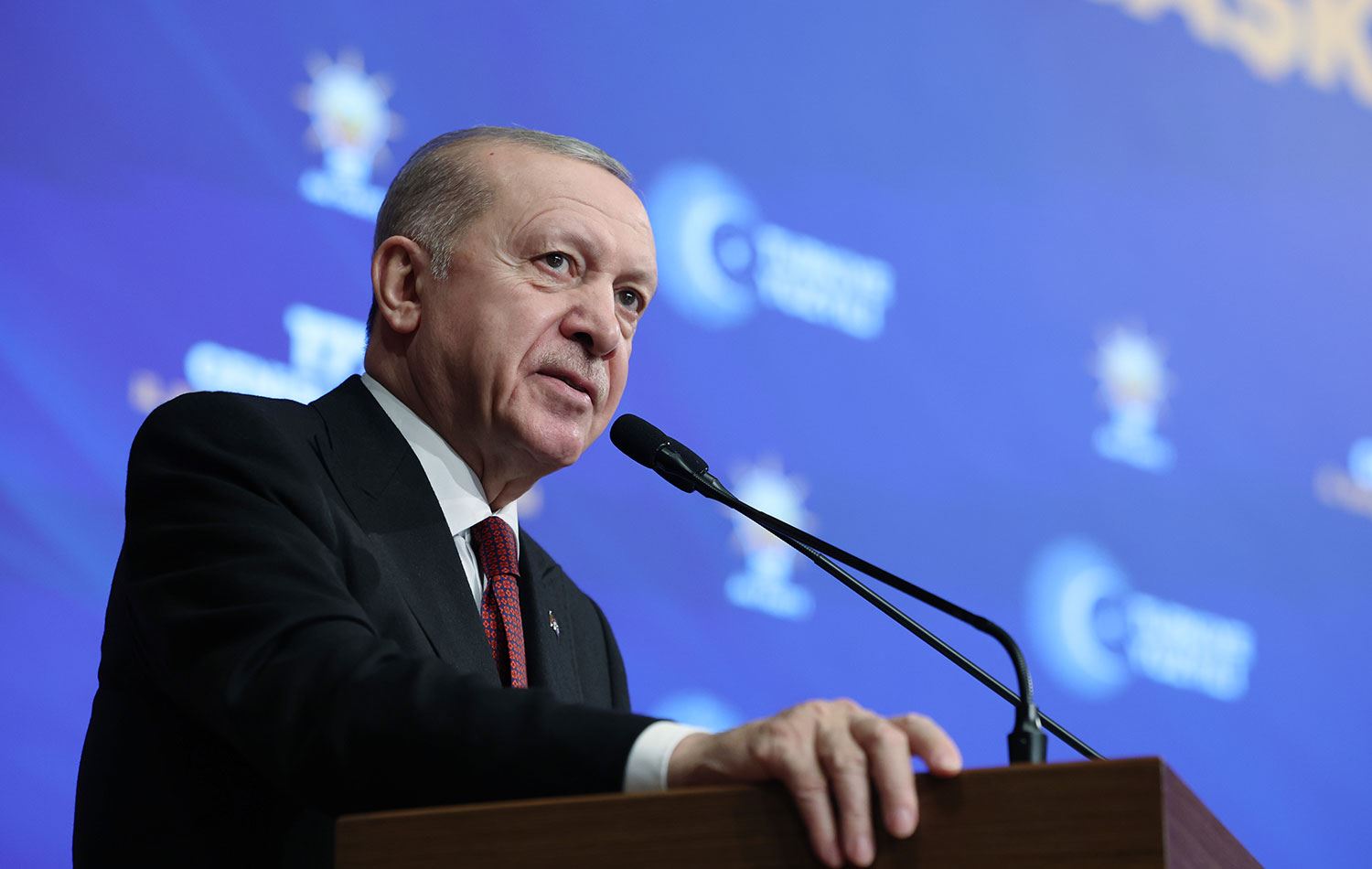 Erdoğan, AK Parti Kongre Merkezi'nde Genişletilmiş İl Başkanları Toplantısı'na katıldı. / AA