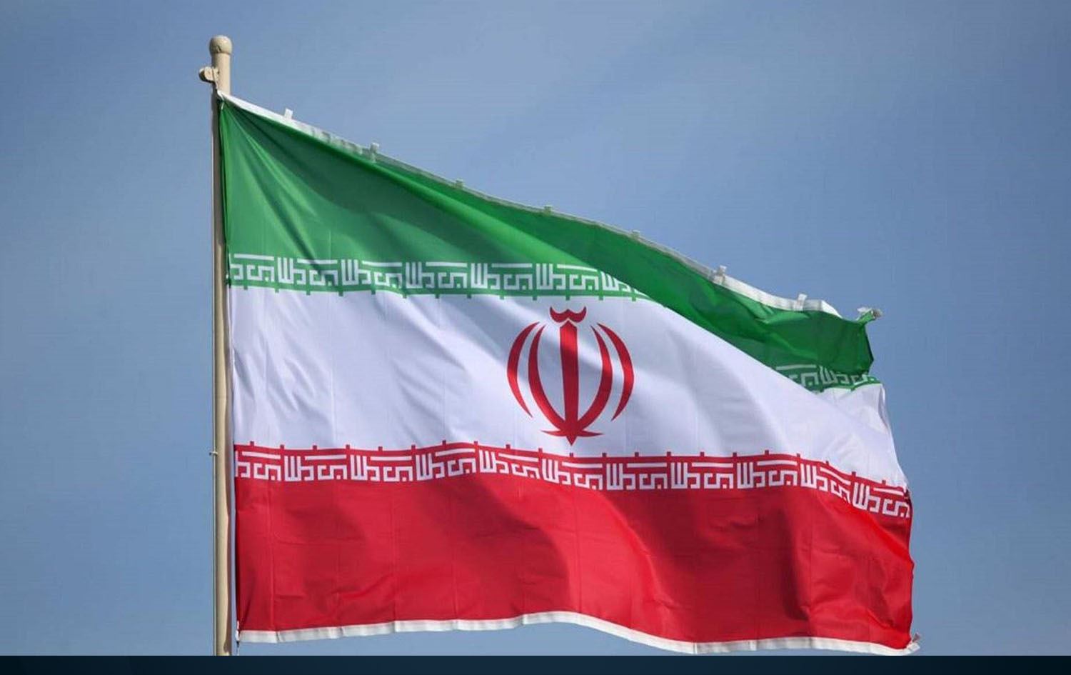 اتهامات للنظام الإيراني بالنفاق بعد بث التلفزيون الرسمي مقابلات مع نساء سافرات