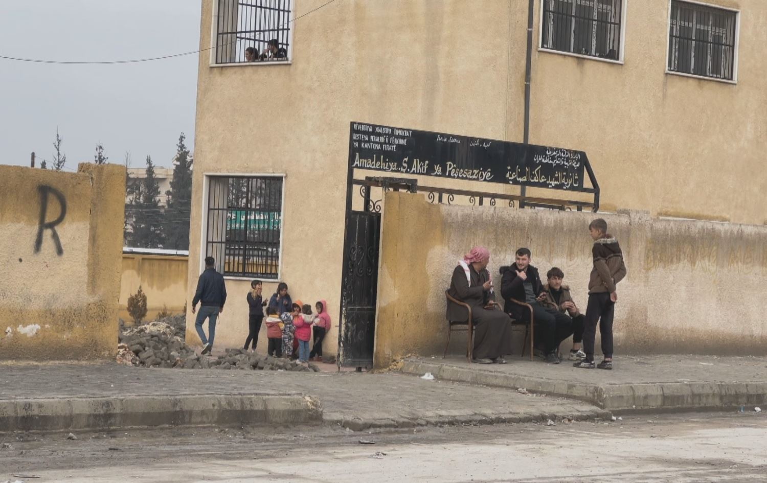 مدرسة تأوي نازحين 