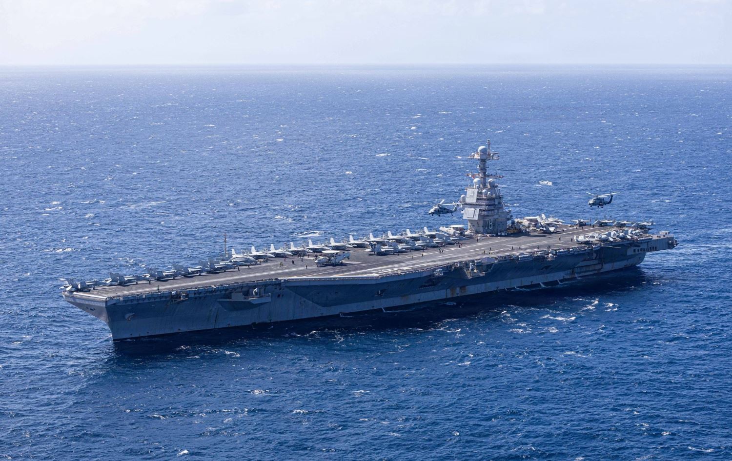  "يو إس إس جيرالد آر فورد" خلال انتشارها في البحر الكاريبي-US Navy