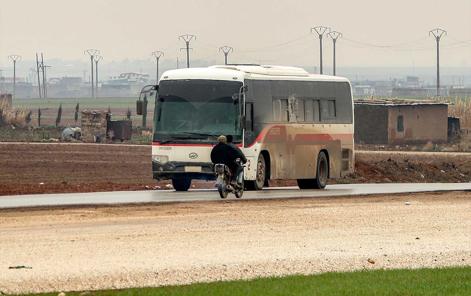 Dîmenê dema veguhastina DAIŞiyan\ Wêne: AFP