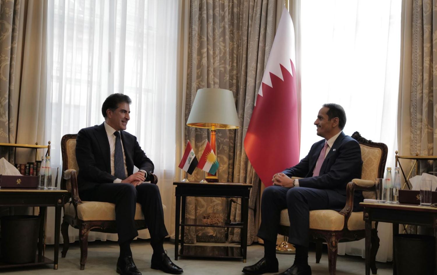 رئيس إقليم كوردستان نيجيرفان بارزاني ورئيس مجلس الوزراء ووزير خارجية قطر محمد بن عبد الرحمن آل ثاني