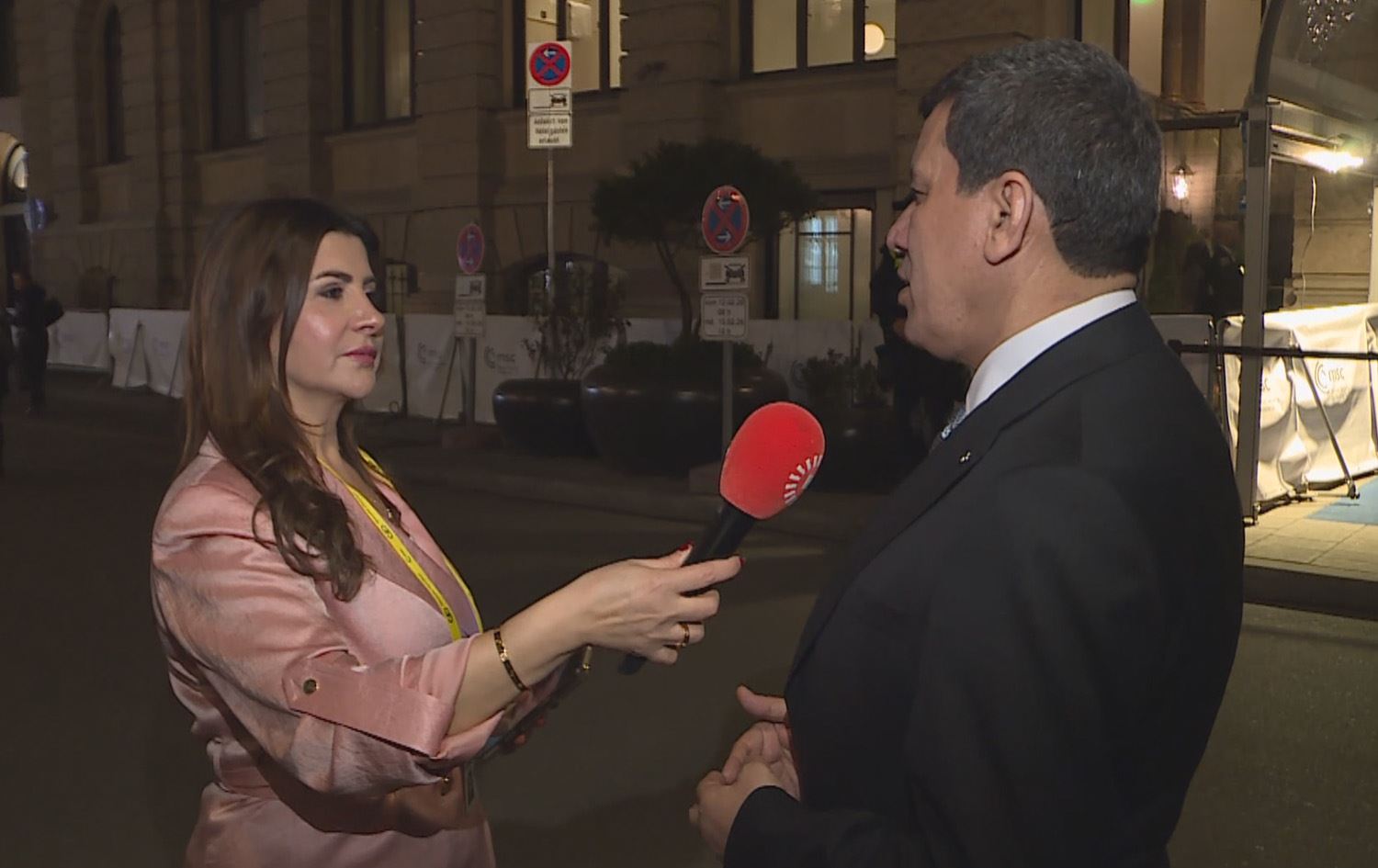 القائد العام لقوات سوريا الديمقراطية مظلوم عبدي وآلا شالي