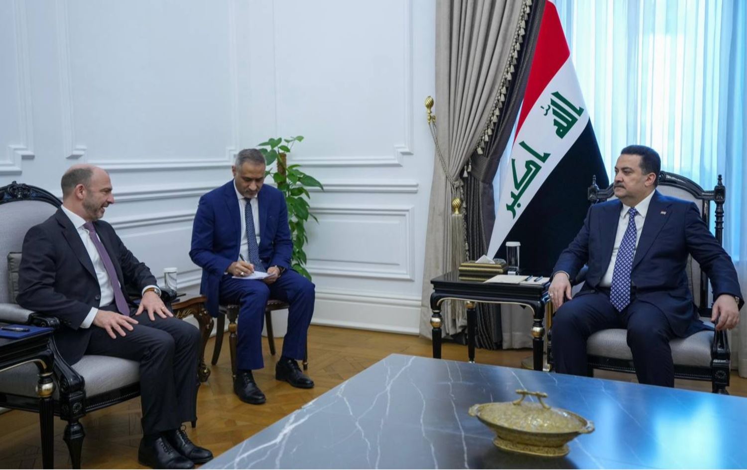 لقاء محمد شياع السوداني مع سفير بلجكيا