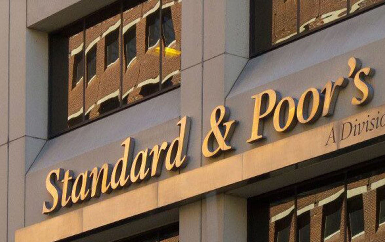 وكالة ستاندرد & بورز للتصنيف الائتماني 