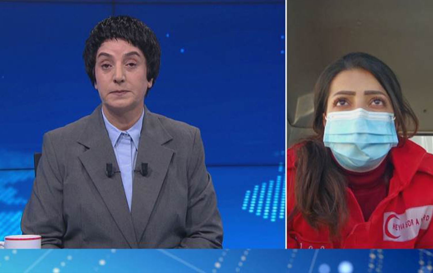 شادية أحمد علي، مديرة الرقابة المتنقلة في الهلال الأحمر الكوردي بكوباني، مع سيما آبخزر