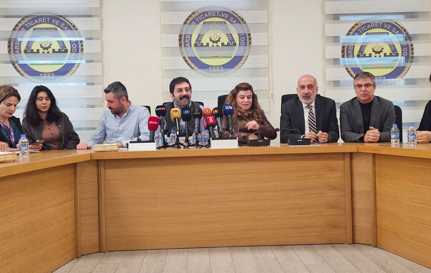 ئەندامانی پلاتفۆرمی پاراستنی شار و هاودەنگیی ئامەد