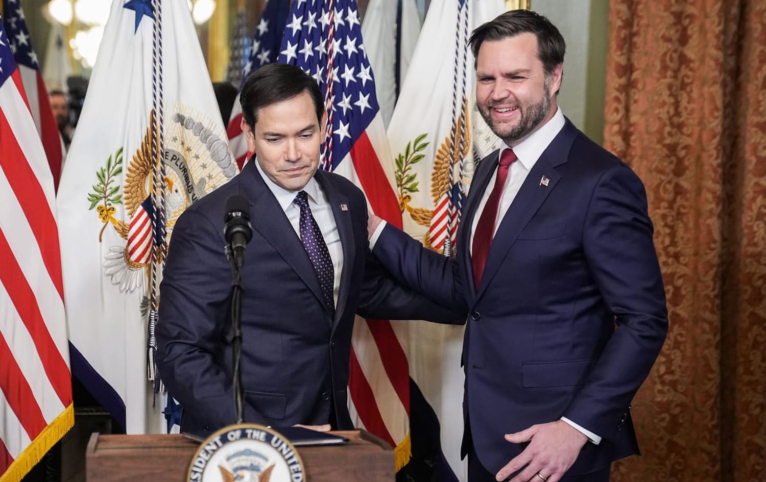 جەی دی ڤانس: هیچ ململانێیەک لەنێوان من و مارکۆ روبیۆدا نییە